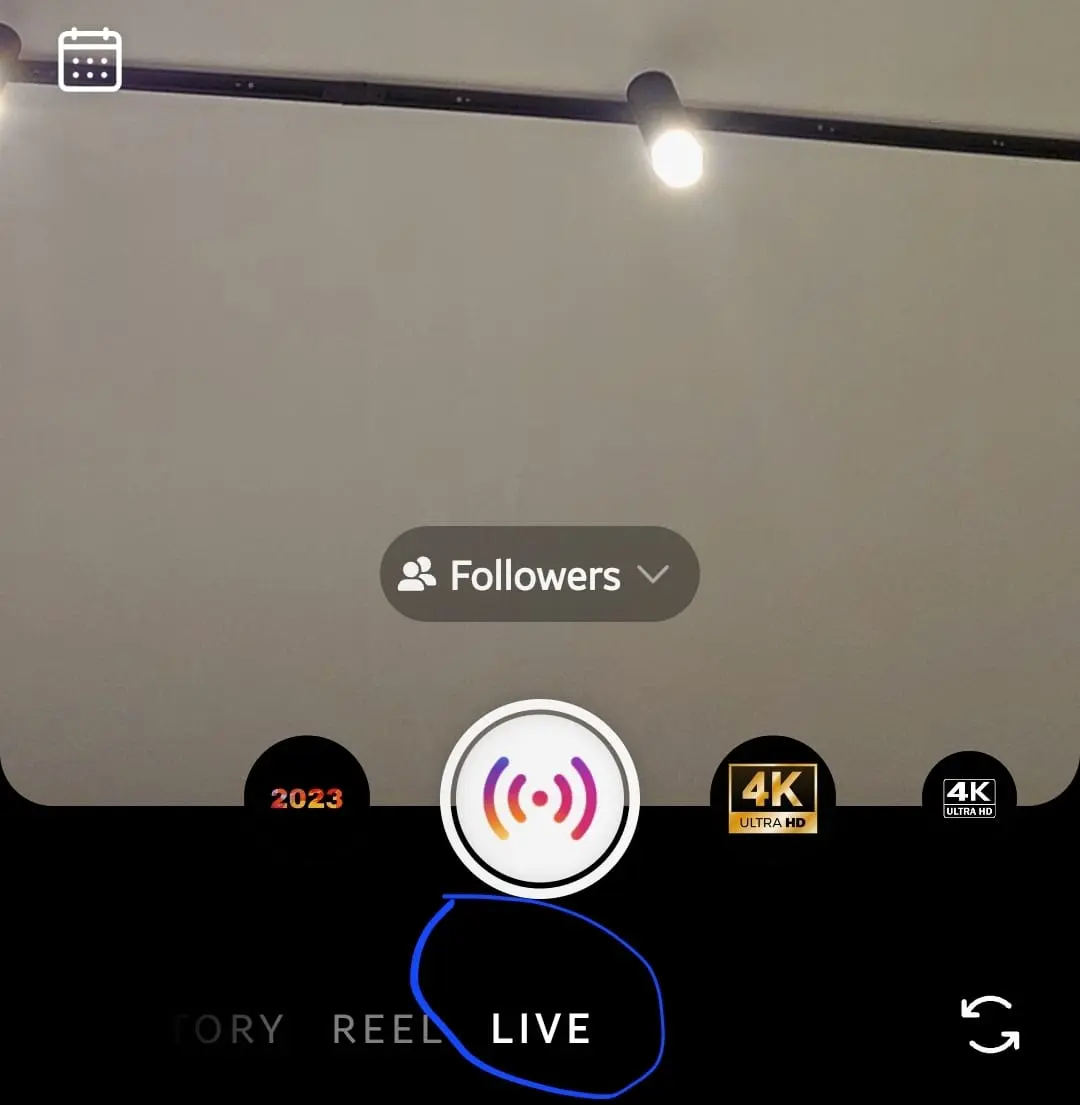 Live broadcasts in stories