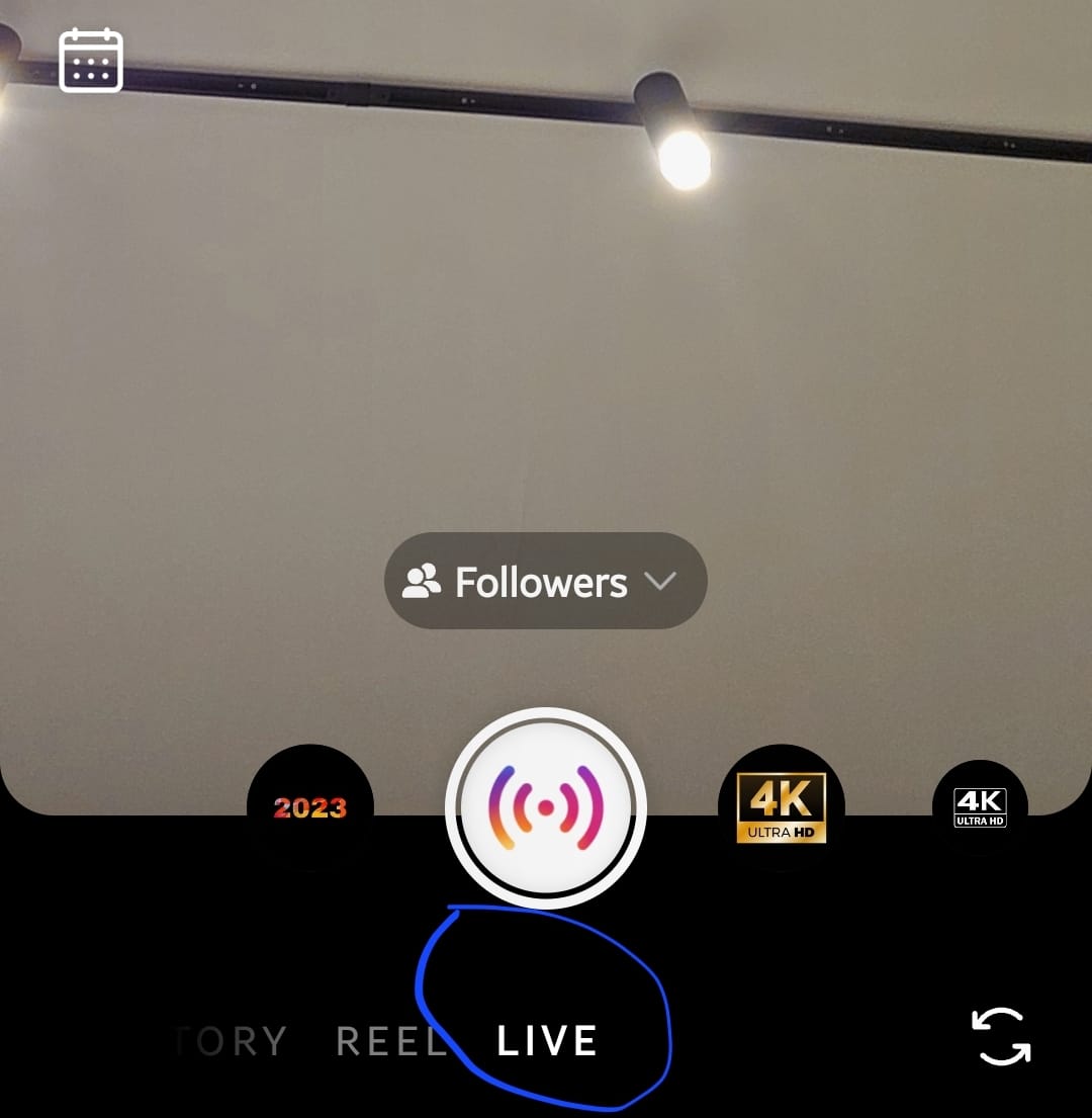 Live broadcasts in stories