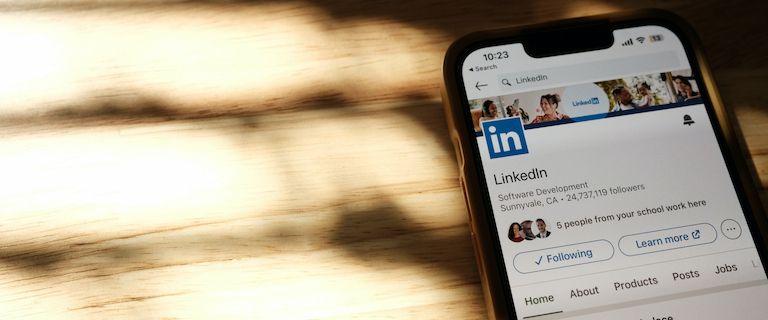 What is the worst time to post on Linkedin in 2024?